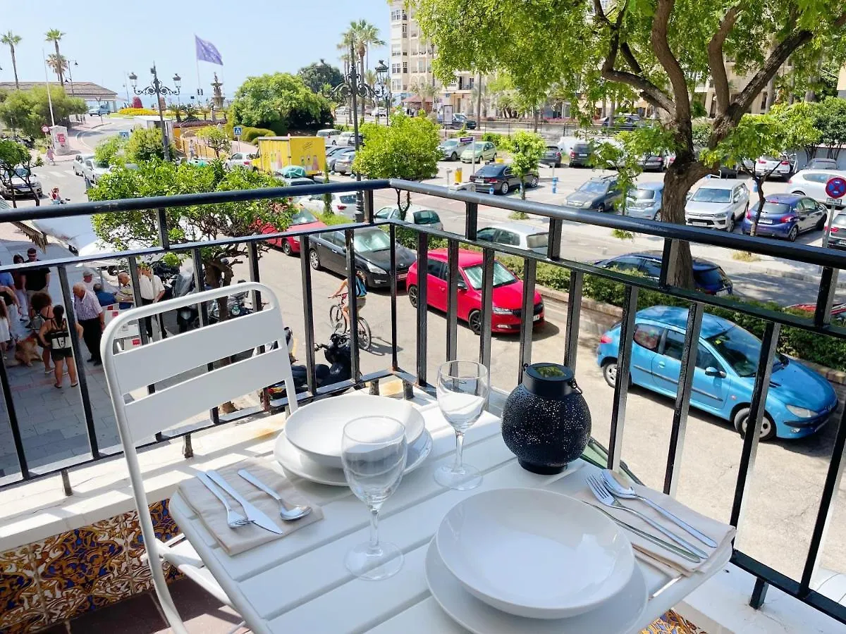 Calm Apartments Estepona Beach: Location, Beach & Old Town